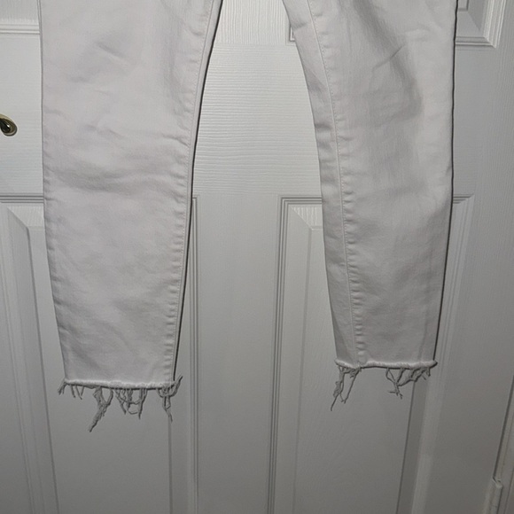 White gap denim raw him ankle Jean size 8 - Picture 2 of 3